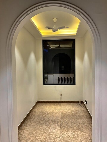 Building Lobby in 4 BHK Builder Floor at Sector 73 – for Sale