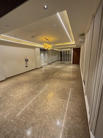 Balcony in 4 BHK Builder Floor at Sector 73 – for Sale