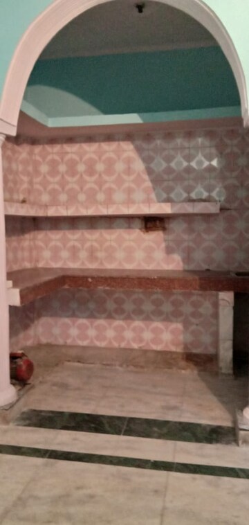 Furnished Amenities in 1.5 BHK Builder Floor at RWA Apartments Sector 12, Sector 12 – for Rent