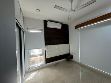Room in 4 BHK Apartment at My Home Ankura, Tellapur – for Rent