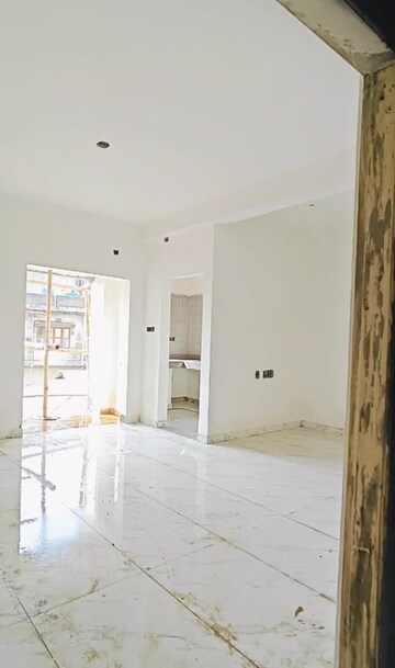 Room in 2 BHK Apartment at Shastri Nagar – for Sale