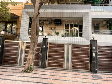 3.5 BHK Builder Floor – Exterior View View at Uppal Southend, Sector 49 - for Sale