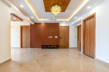 Room in 3 BHK Builder Floor at Ardee City, Sector 52 – for Sale