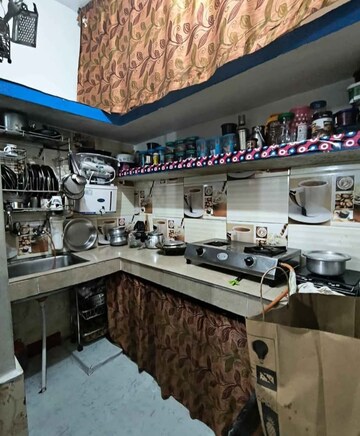 Master Bedroom in 2 BHK Independent House at Aliganj – for Rent