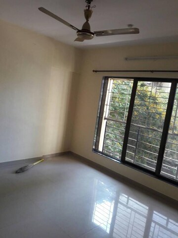 Room in 2 BHK Apartment at Manshi Adinarayan Residency, Goregaon West – for Sale