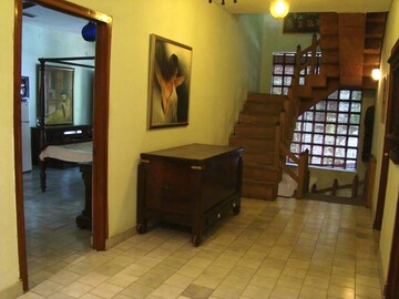 Living Room in 6+ BHK Villa at Sector 40 – for Sale