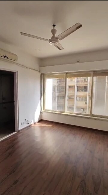 Room in 1 BHK Apartment at Mittal Ruia Park, Juhu – for Sale