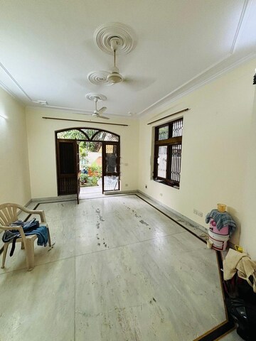Room in 3 BHK Apartment at Vatika Lifestyle Homes, Sector 83 – for Rent