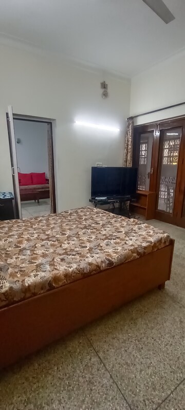 2.5 BHK Builder Floor For Rent in Kalkaji