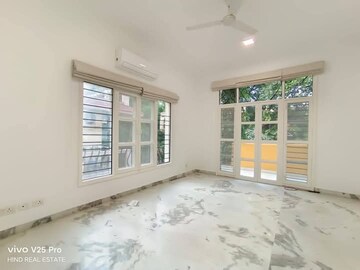 2 BHK Builder Floor For Rent in Saket