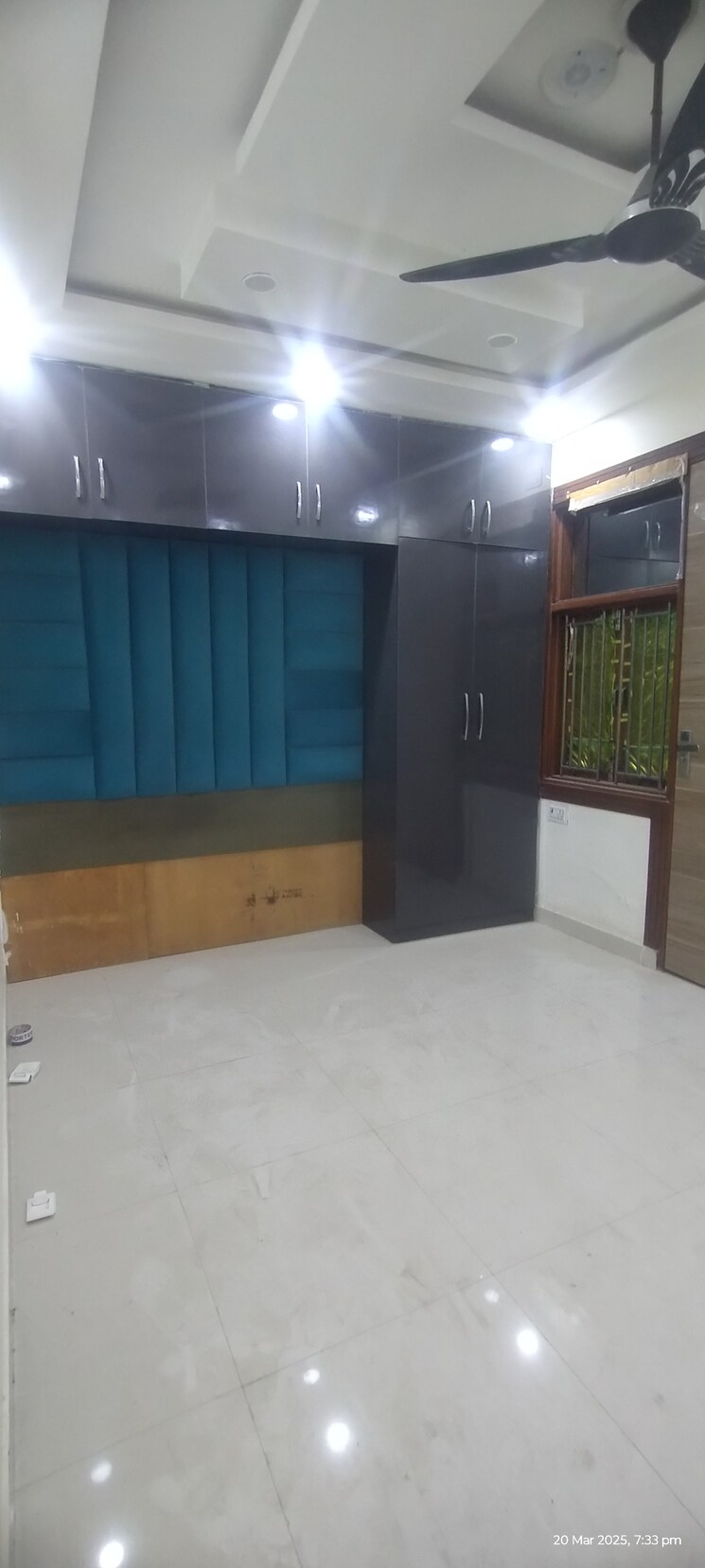 undefined, uttam nagar 3 Bedroom 900 Sq.Ft. Builder Floor In Uttam Nagar Delhi 8375339