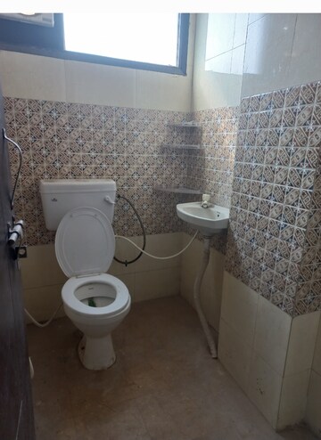 Bathroom in 2 BHK Builder Floor at Sector 37 – for Rent