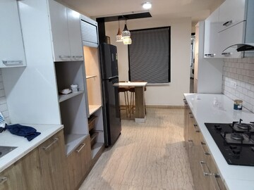 Kitchen in 3 BHK Builder Floor at Ardee City, Sector 52 – for Rent