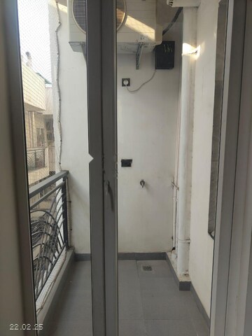 Bathroom in 3.5 BHK Apartment at Ansal API Esencia, Sector 67 – for Rent