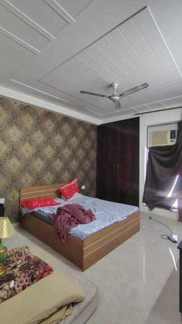 Bedroom in 3 BHK Builder Floor at AEZ Aloha, Sector 57 – for Rent