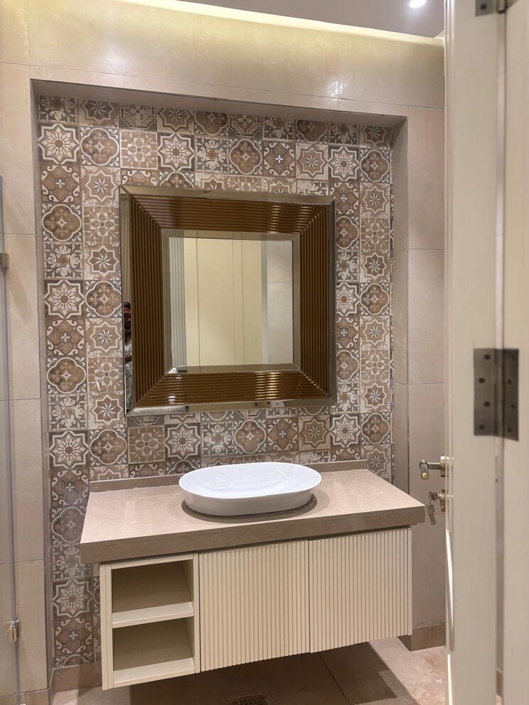 Kitchen, khan market 4 Bedroom 2400 Sq.Ft. Apartment In Khan Market Delhi 8375492