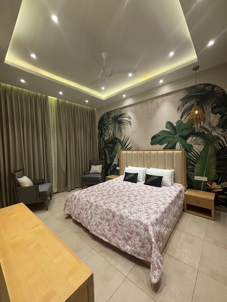 Bedroom, khan market 4 Bedroom 2400 Sq.Ft. Apartment In Khan Market Delhi 8375492
