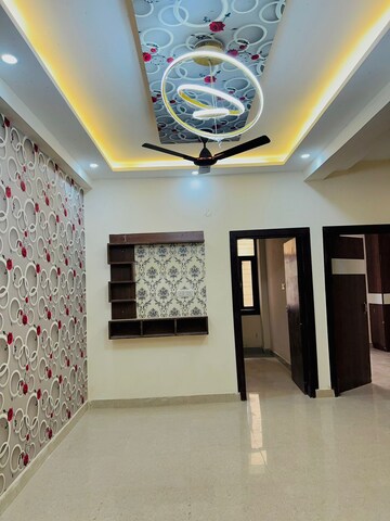 Room in 3 BHK Builder Floor at Bhajanpura – for Sale