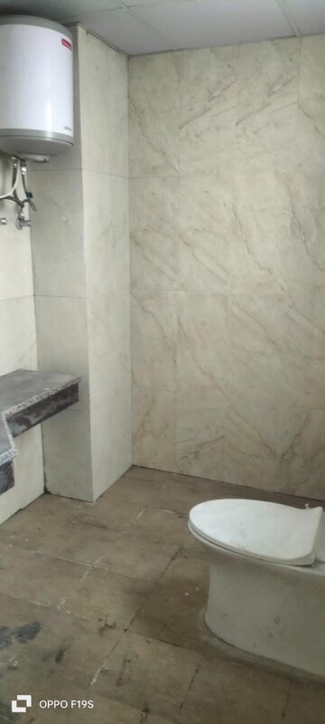 Bathroom in 3 BHK Apartment at Pareena The Elite Residences, Sector 99 – for Rent