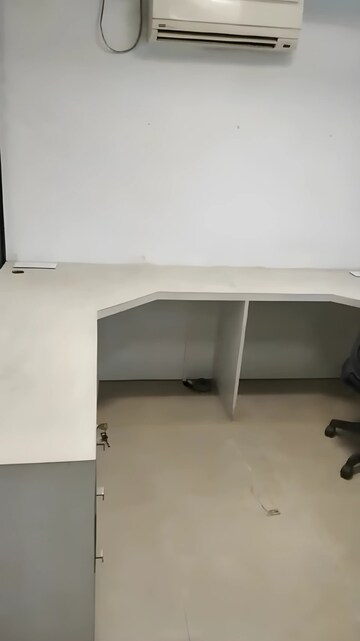 Furnished Amenities in  Office Space at Salt Lake Sector V – for Rent