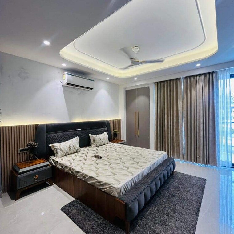 Bedroom, ansal-api-versalia 4 Bedroom 300 Sq.Yd. Builder Floor In Sector 67a Gurgaon 8375540