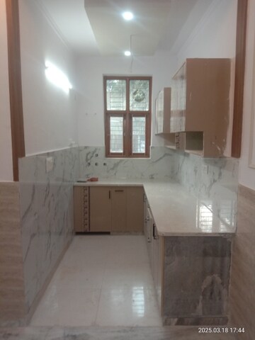 Kitchen in 2 BHK Builder Floor at Sector 43 – for Sale