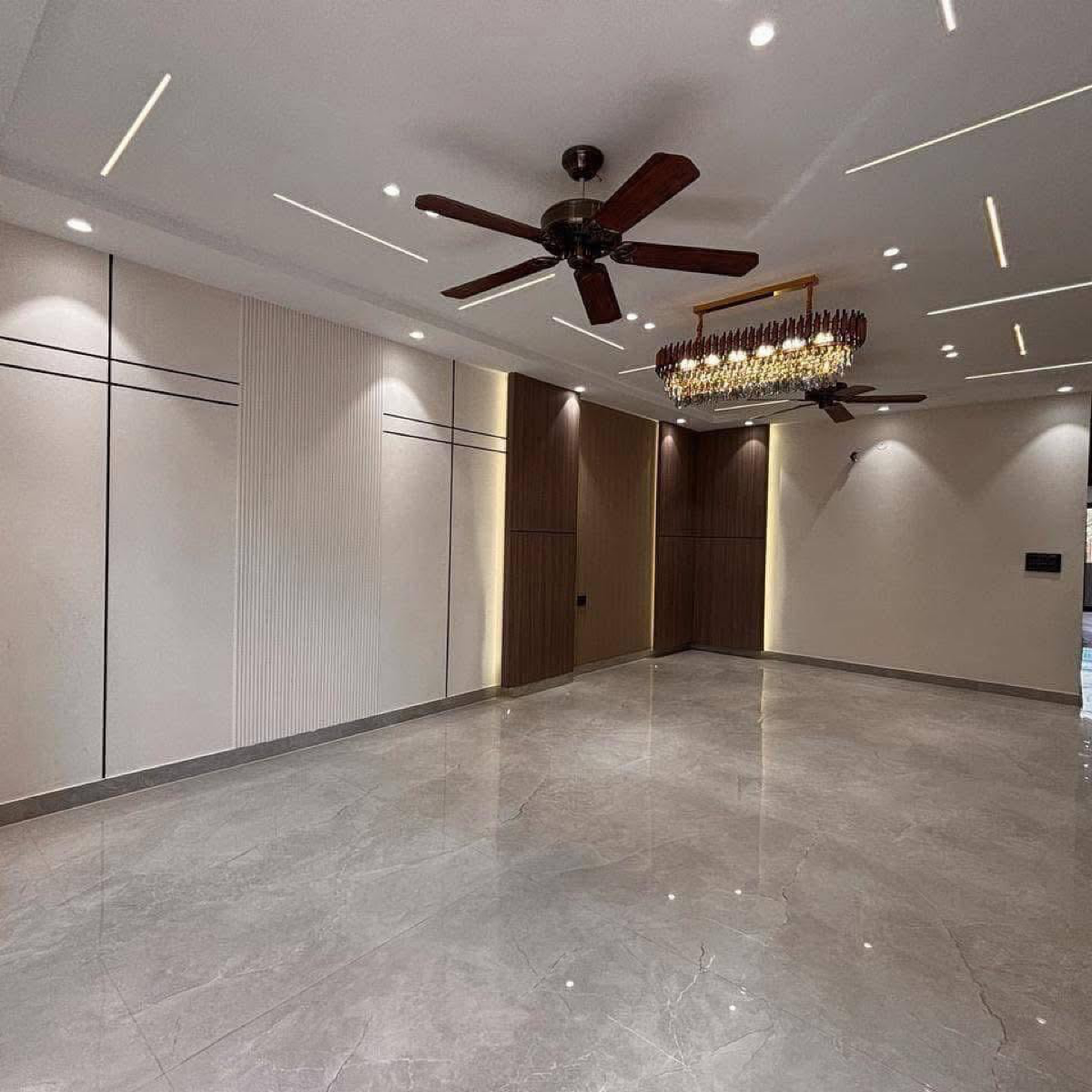 4 BHK + Pooja Room,Servant Room Builder Floor For Sale in Ansal API Esencia