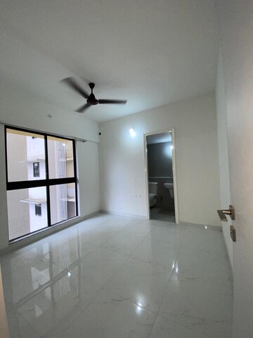 Room in 1 BHK Apartment at Runwal Gardens Phase 2, Dombivli East – for Rent