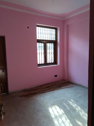 Room in 2 BHK Independent House at Delta I Greater Noida – for Sale