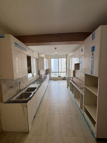 Kitchen in 5 BHK Apartment at Pioneer Park Presidia, Sector 62 – for Rent