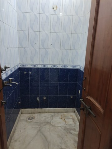 Bathroom in 2.5 BHK Builder Floor at Krishna Nagar – for Rent