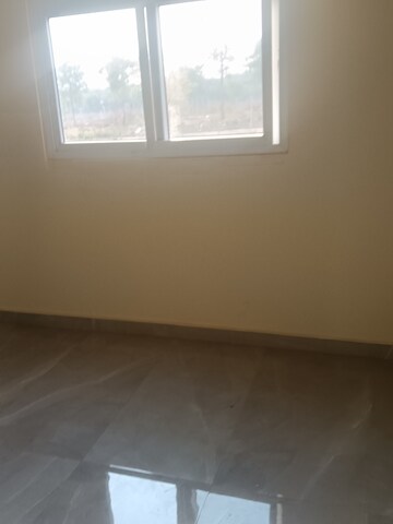 Room in 2 BHK Apartment at Empire Meadows, Ameenpur – for Sale