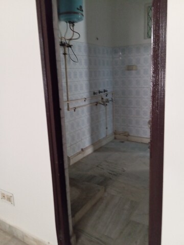 Bathroom in 2.5 BHK Builder Floor at Krishna Nagar – for Rent