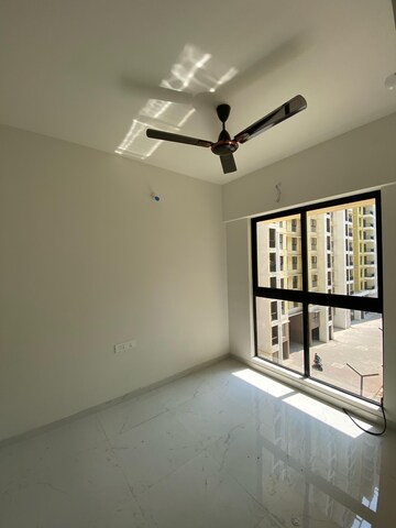 Room in 1.5 BHK Apartment at Runwal Gardens Phase 2, Dombivli East – for Rent