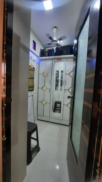 Room in 2.5 BHK Apartment at Krupa Shree Krupa, Dahisar East – for Rent