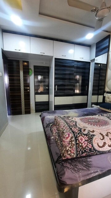 Master Bedroom in 2.5 BHK Apartment at Krupa Shree Krupa, Dahisar East – for Rent