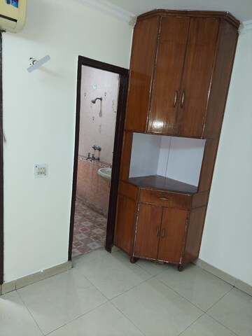 Room in 3 BHK Apartment at Ip Extension – for Rent
