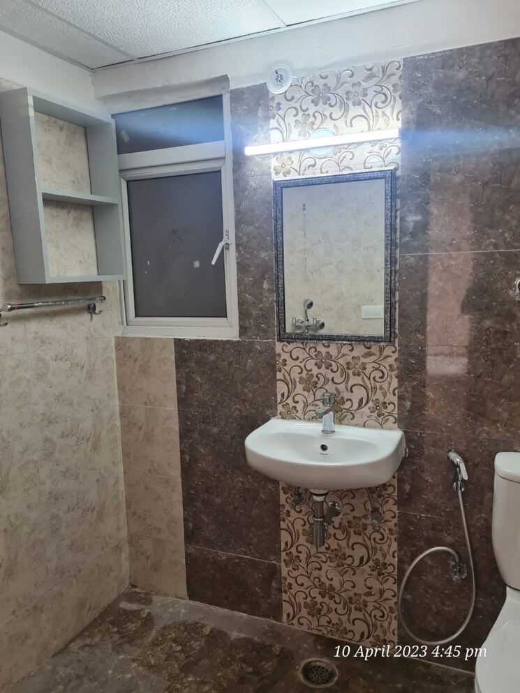Bathroom, bestech-park-view-city-2 3 Bedroom 1859 Sq.Ft. Apartment In Sector 49 Gurgaon 8375878