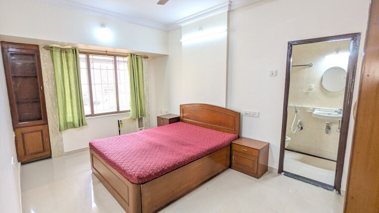 Master Bedroom, lake-primrose 2 Bedroom 970 Sq.Ft. Apartment In Powai Mumbai 8375993