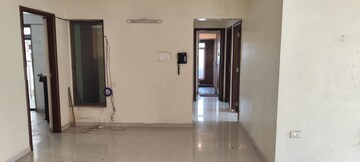 Room in 3 BHK Apartment at K Raheja Vistas, Andheri East – for Rent