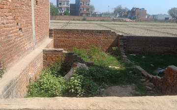 Plot For Sale in Loni