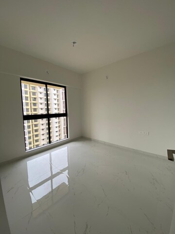 Room in 2 BHK Apartment at Runwal Gardens Phase 2, Dombivli East – for Rent