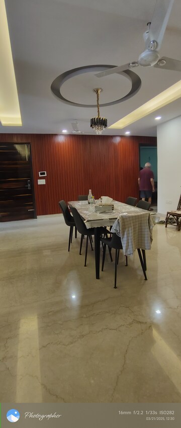 Master Bedroom in 3 BHK Builder Floor at Sector 23 – for Rent