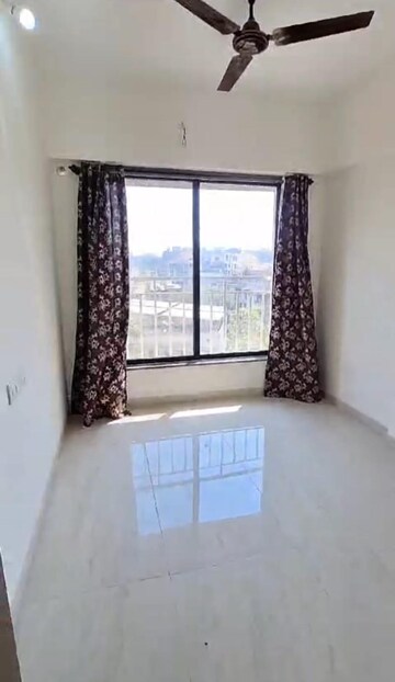 Room in 2 BHK Apartment at Chaitanya CHS Andheri, Andheri West – for Rent