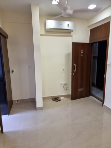 Room in 1 BHK Apartment at Usha Sadan Apartment, Colaba – for Rent