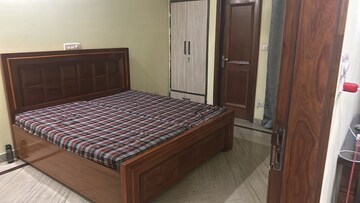 Bedroom in 3 BHK Builder Floor at Gardenia Glory, Sector 46 – for Rent