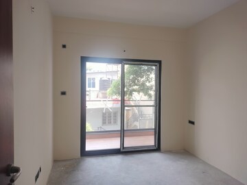 Room in 3 BHK Apartment at Indiranagar – for Sale