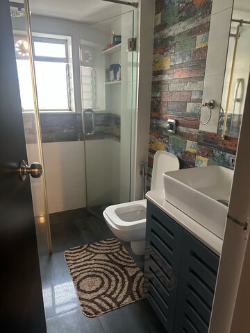 Attached Bathroom in 2 BHK Apartment at Highland CHS, Pali Hill – for Rent