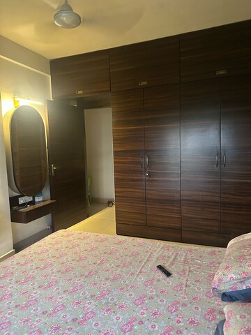 Bedroom in 2 BHK Apartment at Highland CHS, Pali Hill – for Rent