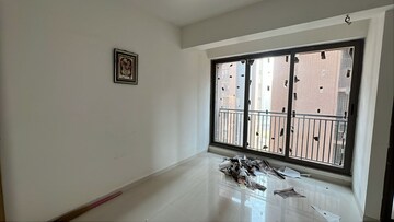 Room in 3 BHK Apartment at Science City – for Sale